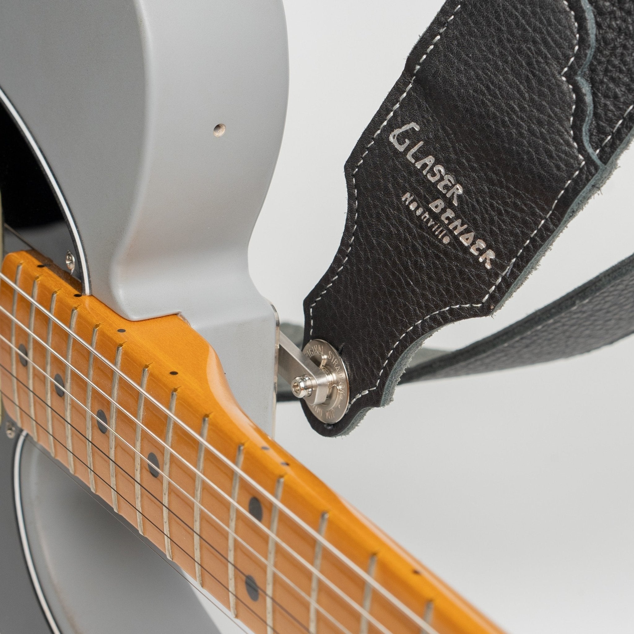 Fender guitar store strap locks